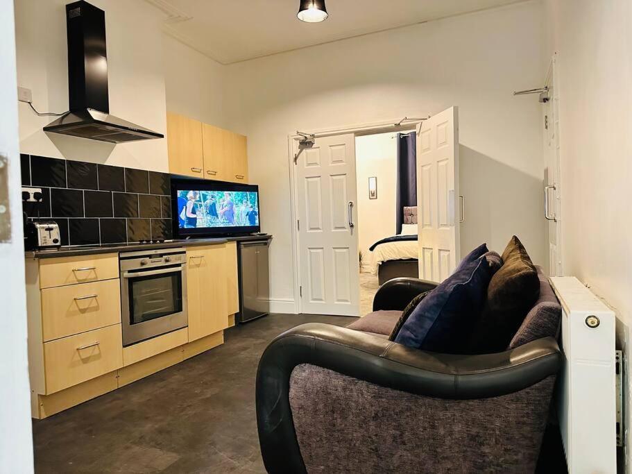 Bespoke 2 Bedroom Apt Derby City 외부 사진