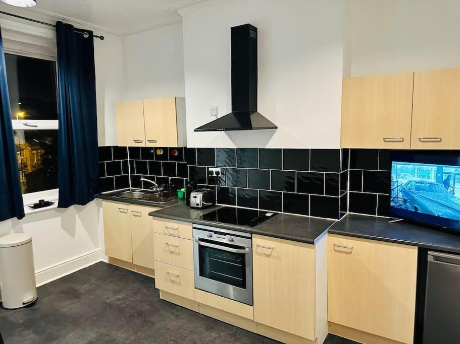 Bespoke 2 Bedroom Apt Derby City 외부 사진