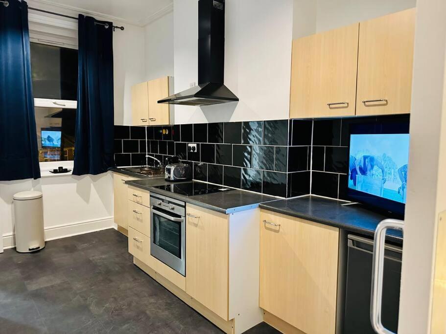 Bespoke 2 Bedroom Apt Derby City 외부 사진